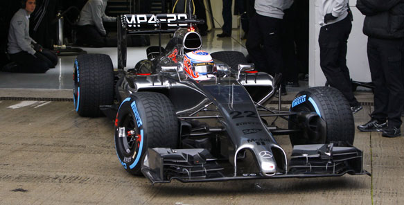 McLaren остается пока без титульного спонсора