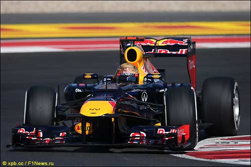 Себастьян Феттель за рулем RB8 на трассе в Остине