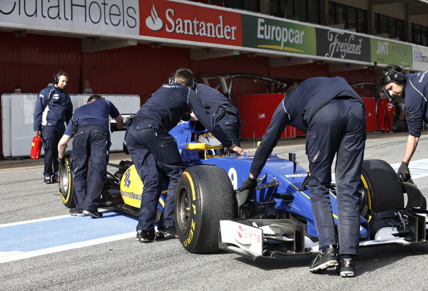 Йос Ферстаппен: В Sauber постоянно сталкиваются с проблемами
