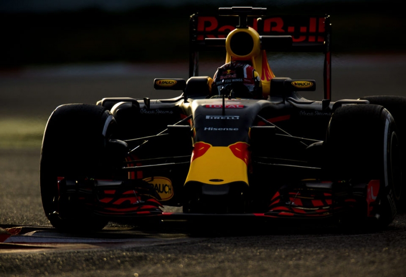 Red Bull Racing устранила проблемы с тормозами