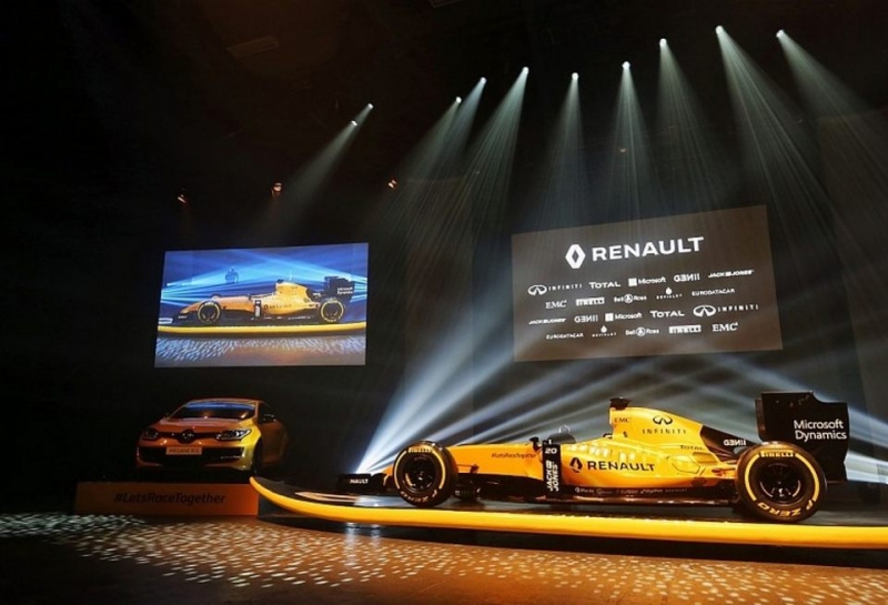 Renault F1 представила ливрею-2016