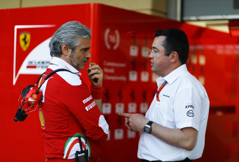 McLaren опровергла слухи о переходе Эрика Булье в Ferrari