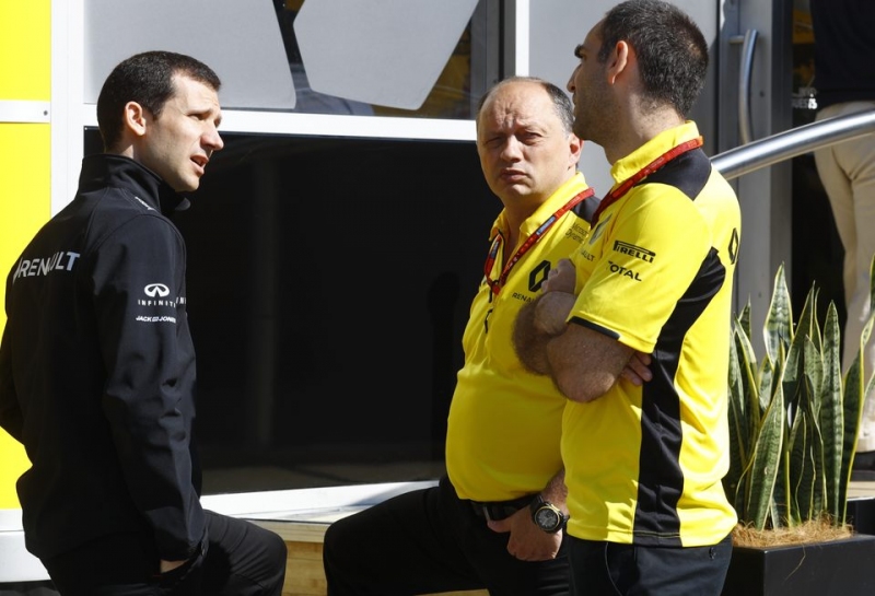 Реми Таффен: Двигатели Renault приблизились по мощности к Ferrari