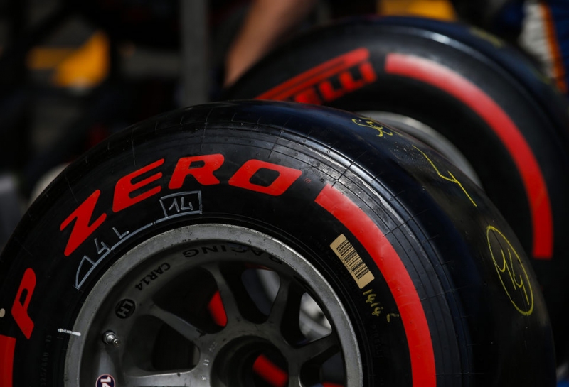 В Pirelli хотят, чтобы шины-2017 тестировали боевые пилоты