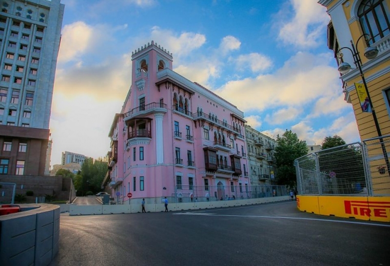 Команды Формулы 1 не знают, какие настройки нужны для Баку