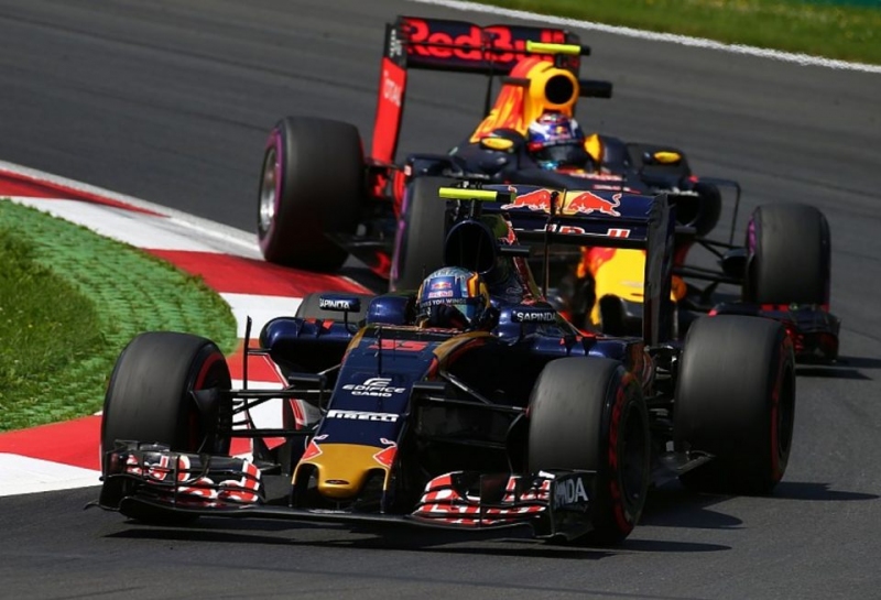 Карлос Сайнс: С уходом Макса Ферстаппена Toro Rosso начала работать более командно