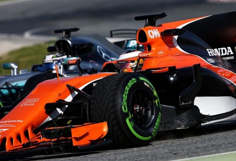 В McLaren отреагировали на информацию о неформальных переговорах с Mercedes