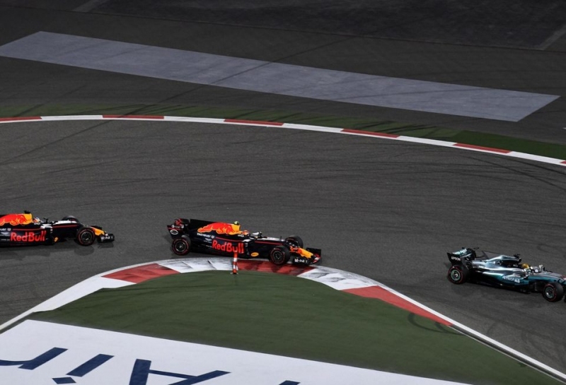 Будущее Red Bull Racing в Ф1 зависит от решения по независимому поставщику моторов