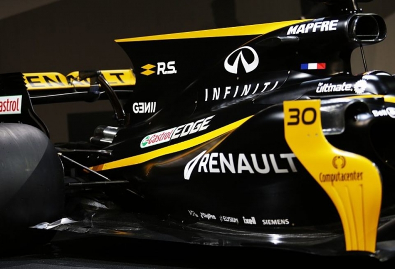 FIA попросила Renault сменить конструкцию заднего антикрыла