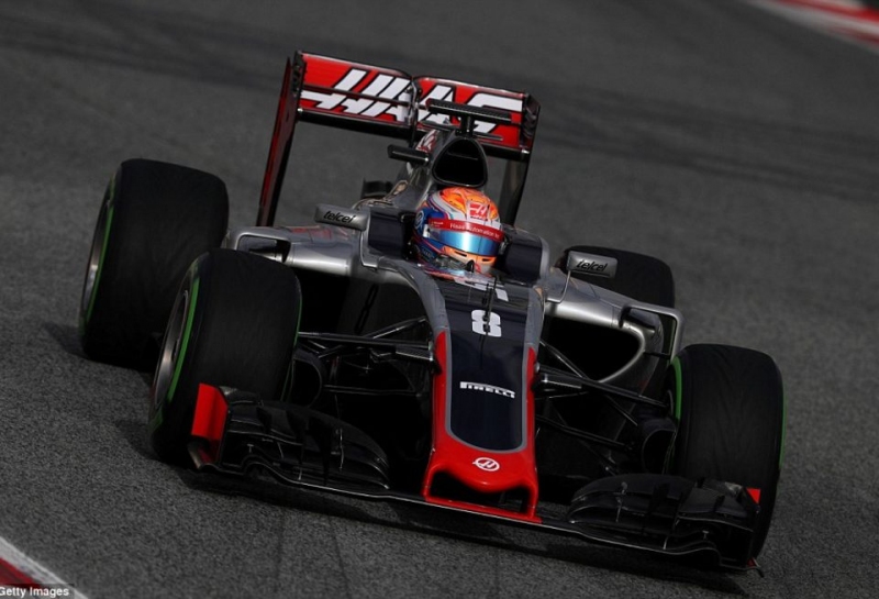 Haas определилась с графиком работы гонщиков на тестах