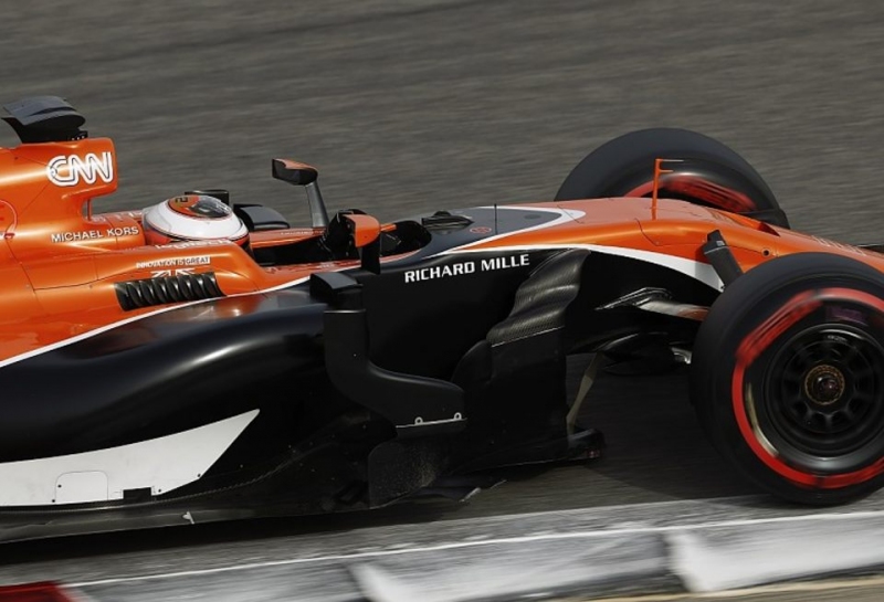 В McLaren удивлены надежностью Honda во второй день тестов