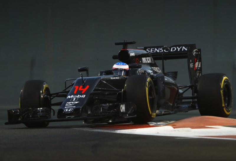 Зак Браун: У McLaren хорошие перспективы на сезон-2017