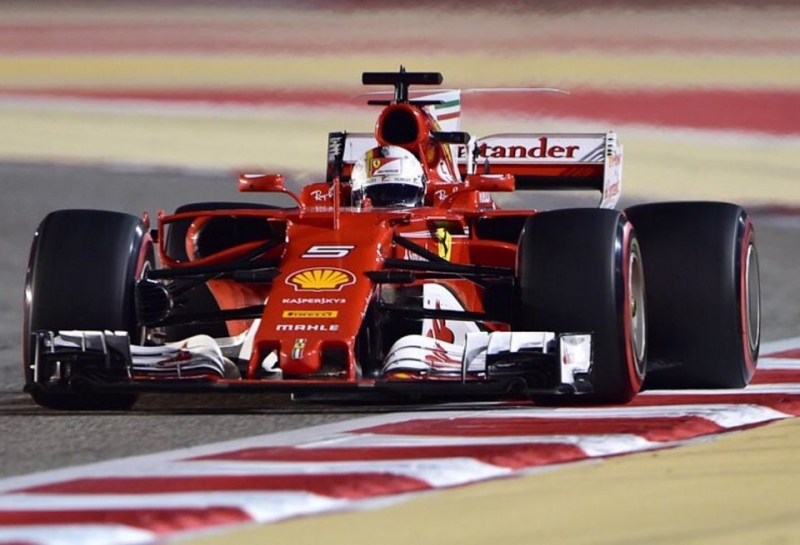 Себастьян Феттель выиграл гонку в Бахрейне и снова возглавил чемпионат