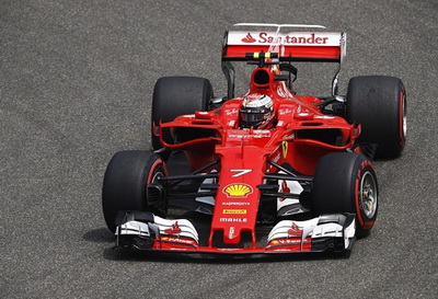 Кими Райкконен жалуется на недостаточную поворачиваемость SF70H