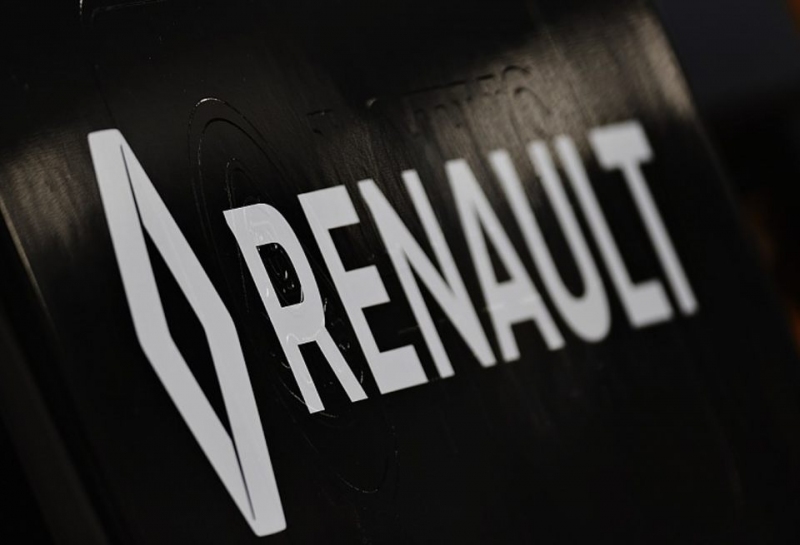 Мотористы Renault намерены догнать Mercedes к 2018 году