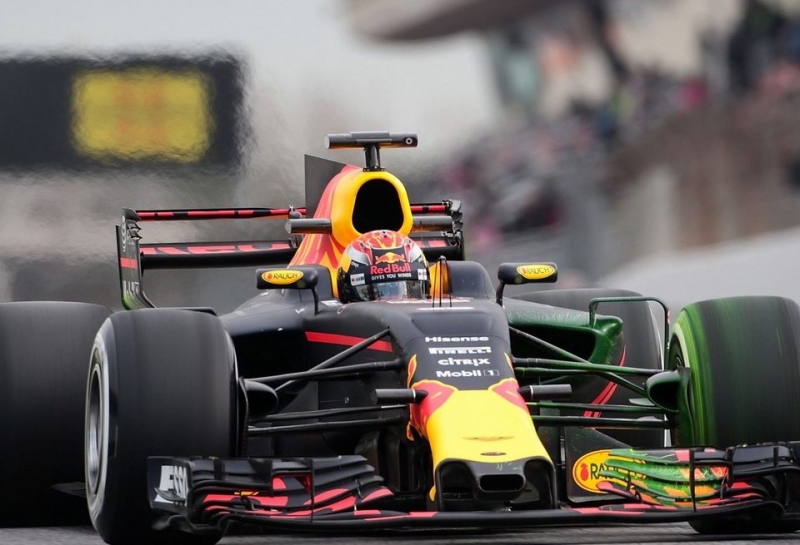 FIA может увеличить длину зон активации DRS