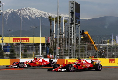 Берни Экклстоун рад возрождению Ferrari