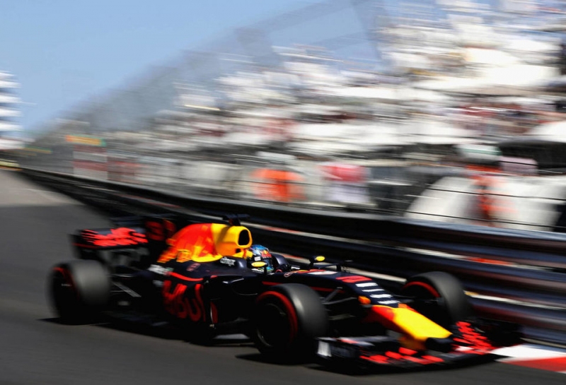 Экс-босс Cosworth: Red Bull Racing нужен собственный мотор, чтобы вернуться на вершину