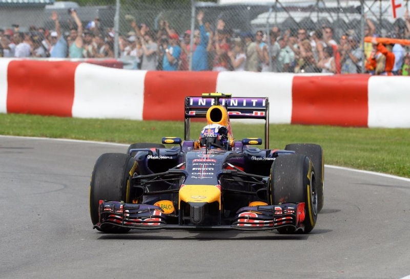 Даниэль Риккардо подарил машину Red Bull RB10 музею в Перте