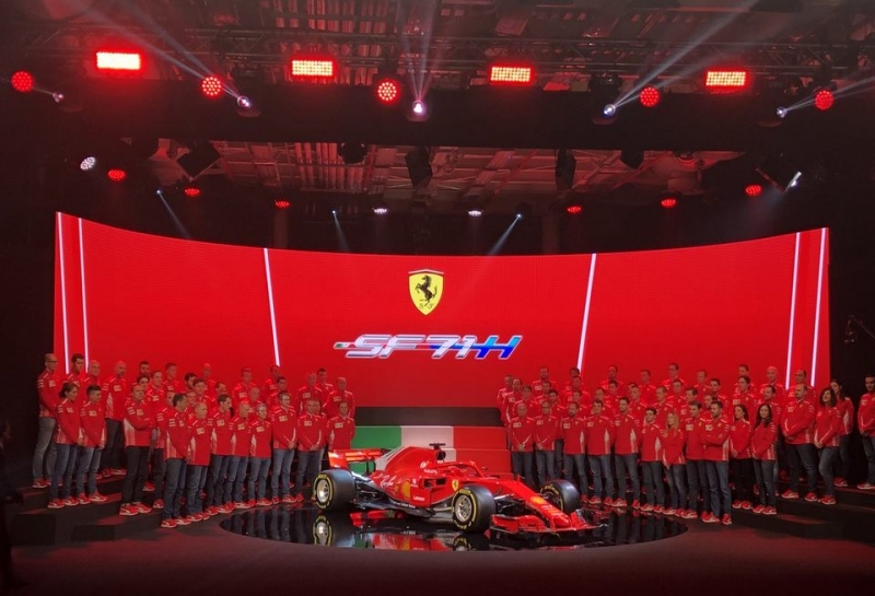 Ferrari показала новую машину под названием SF71H