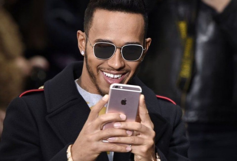 Льюис Хэмилтон рассказал, почему удалил все посты в своем Instagram