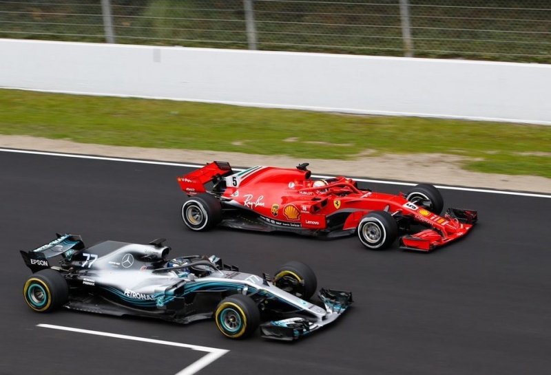 Себастьян Феттель объяснил темп Mercedes и Red Bull в гоночном режиме на тестах