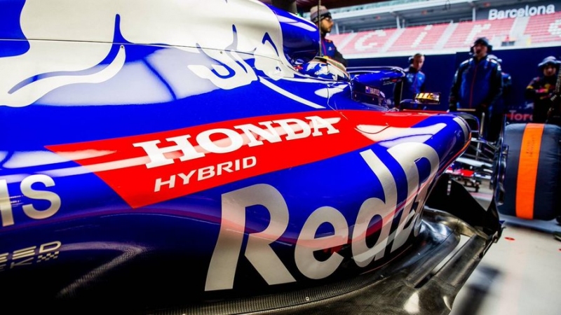 БОСС RED BULL: В ПЛАНЕ НАДЕЖНОСТИ И МОЩНОСТИ МОТОР HONDA НЕ УСТУПАЕТ RENAULT