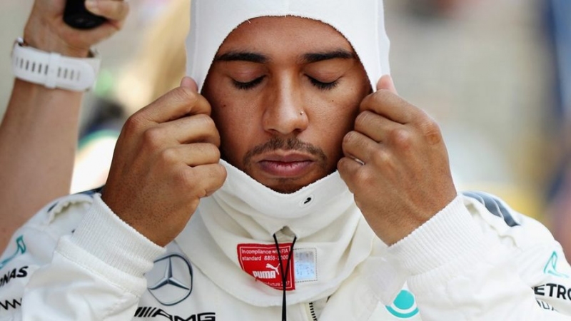 ЛЬЮИС ХЭМИЛТОН НАМЕРЕН ПОБИТЬ РЕКОРД FERRARI И МИХАЭЛЯ ШУМАХЕРА