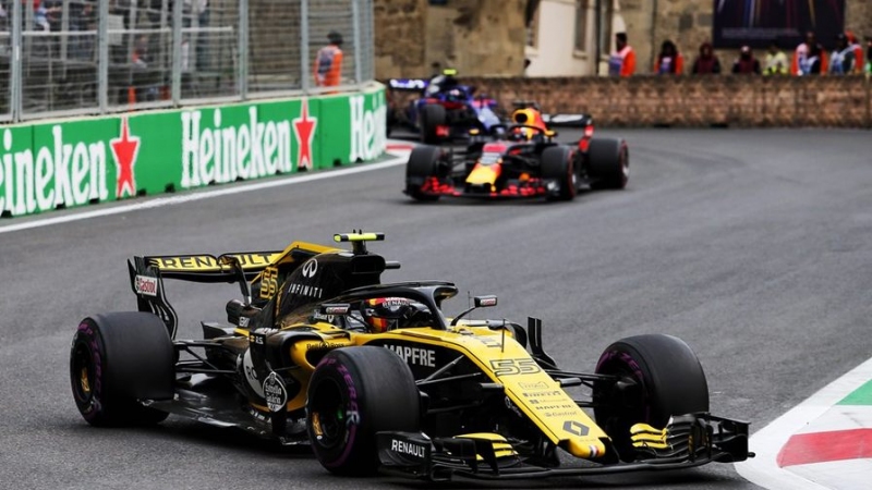 RENAULT ГОТОВИТСЯ К УХОДУ КАРЛОСА САЙНСА