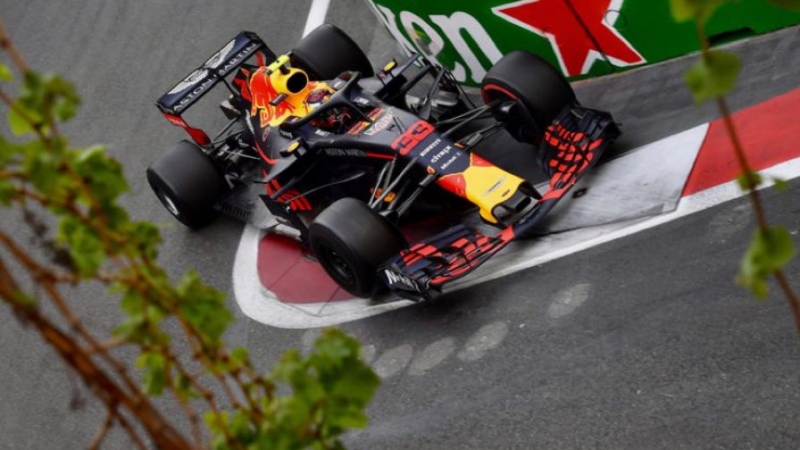 ДЖОН УОТСОН: МАКСА ФЕРСТАППЕНА НАДО ПЕРЕВЕСТИ ОБРАТНО В TORO ROSSO