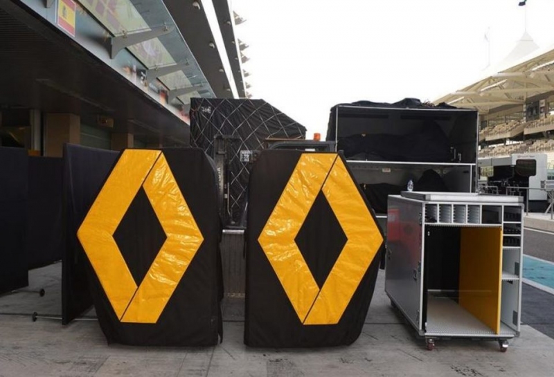 Эрик Булье: Процесс интеграции двигателя Renault прошел гладко