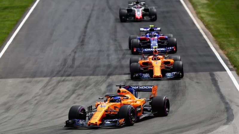 ЖАК ВИЛЬНЁВ: MCLAREN САМОЕ ВРЕМЯ БИТЬ ТРЕВОГУ
