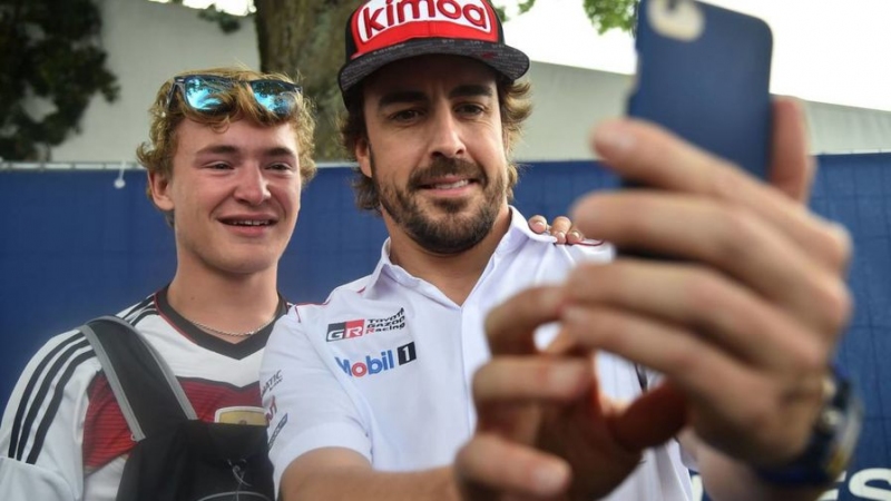 ФЕРНАНДО АЛОНСО: ИСТОРИЯ С ШОКОЛАДКАМИ НЕ НАВРЕДИТ MCLAREN