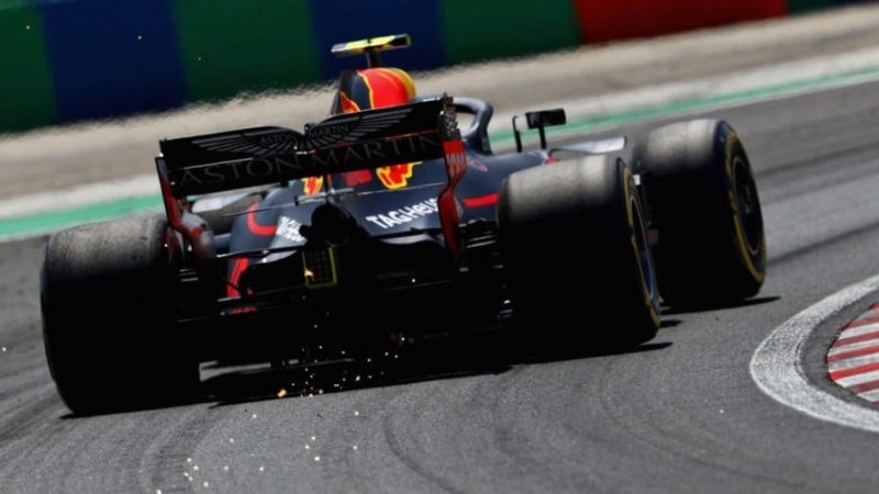 «ПУСТЬ АБИТБУЛЬ ПРИДУМЫВАЕТ ОПРАВДАНИЯ». RED BULL ОБРУШИЛАСЬ С КРИТИКОЙ НА МОТОРИСТОВ RENAULT