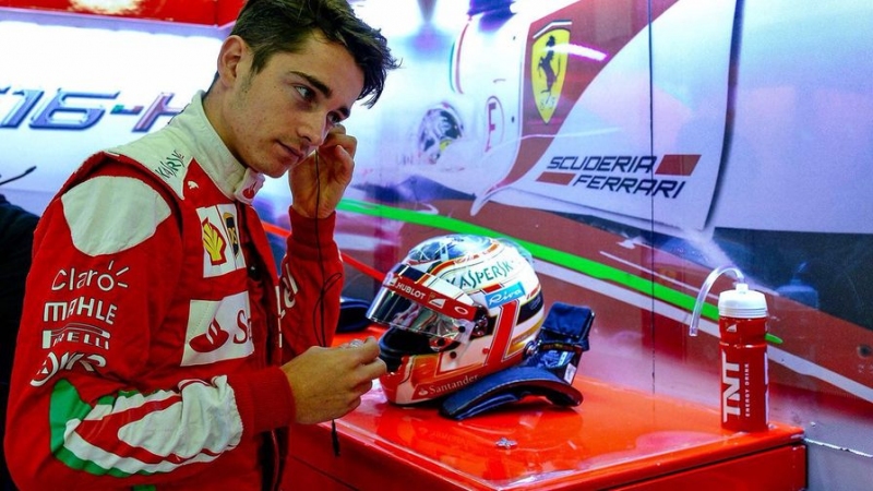 ОФИЦИАЛЬНО: ШАРЛЬ ЛЕКЛЕР ЗАМЕНИТ КИМИ РАЙККОНЕНА В FERRARI В 2019 ГОДУ