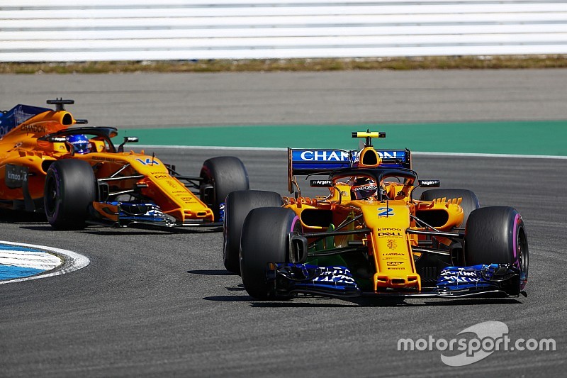 McLaren: Вандорну варто частіше перемагати Алонсо