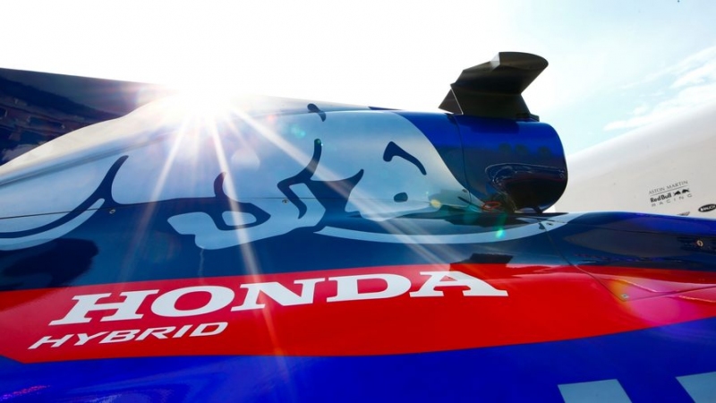 НЕПРЕДВИДЕННЫЕ ПОСЛЕДСТВИЯ ПЕРЕХОДА RED BULL НА МОТОРЫ HONDA