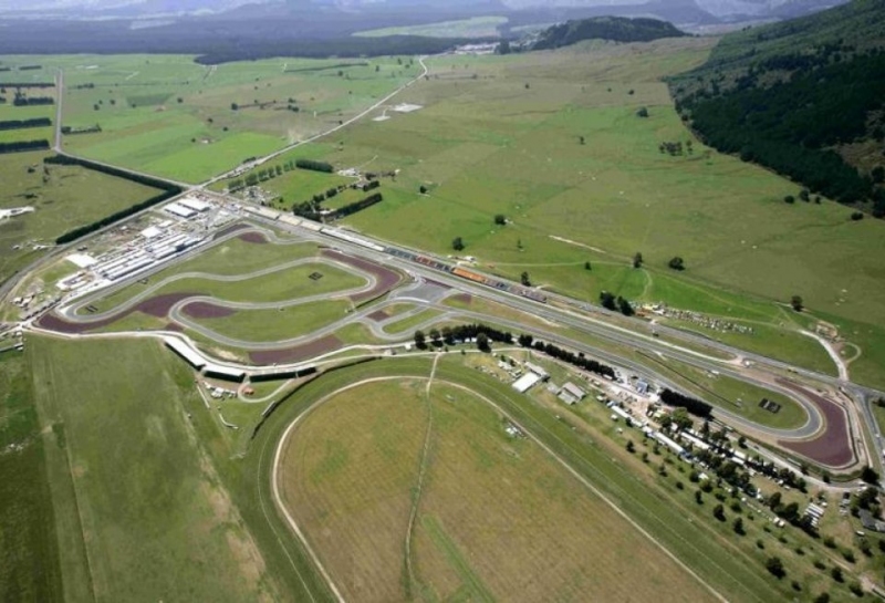 Трасса Taupo Motorsport Park переименована в честь Брюса Макларена