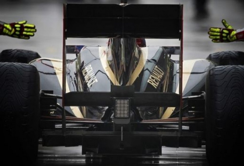 Renault оформила покупку Lotus за один британский фунт