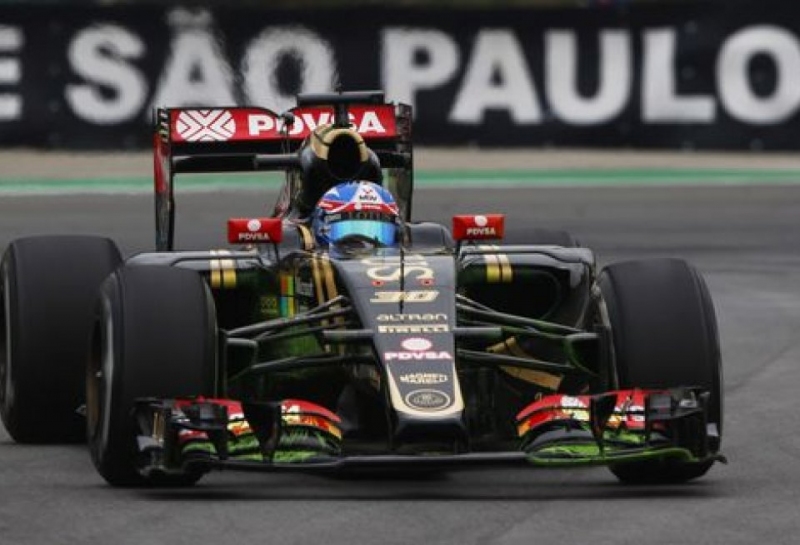 Lotus оштрафована за небезопасный выпуск из гаража Джолиона Палмера
