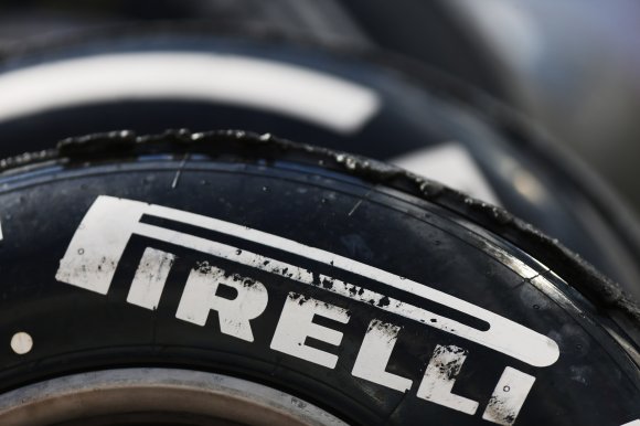 В Pirelli добились согласия на тесты дождевых шин?