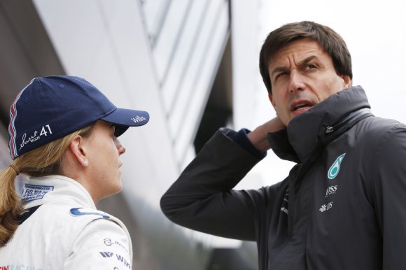 Тото Вольф: Мы пытались обмануть Williams ложным пит-стопом