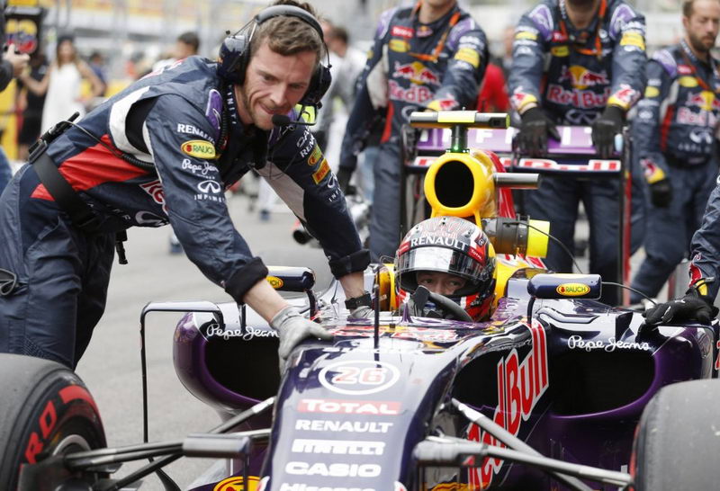 Red Bull Racing надеется решить проблемы с поставками моторов в Остине