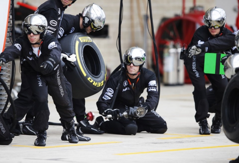 McLaren наложила вето на потенциальную сделку Red Bull Racing и Honda