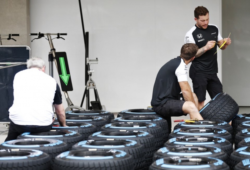 В Pirelli пояснили принцип выбора шин командами в 2016 году