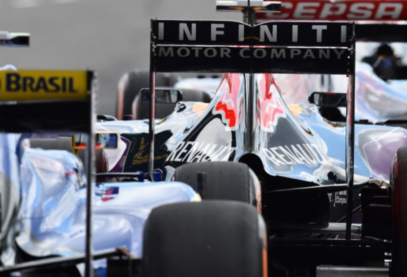 FIA запретила использование старой спецификации двигателя в 2016 году