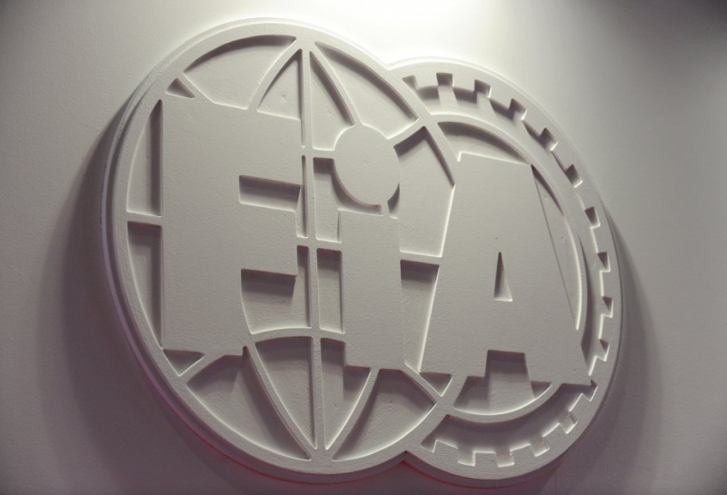 FIA позволит провести только 20 этапов в 2016 году?