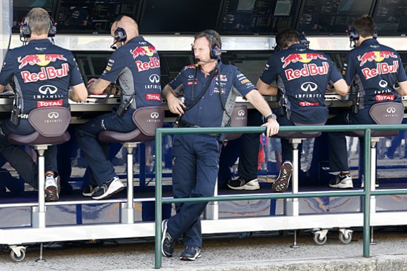 FIA разъяснила ограничение радиопереговоров с 2016 года
