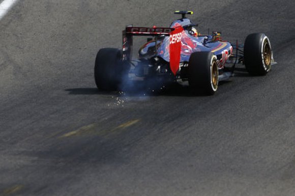 В Renault извинились перед Toro Rosso
