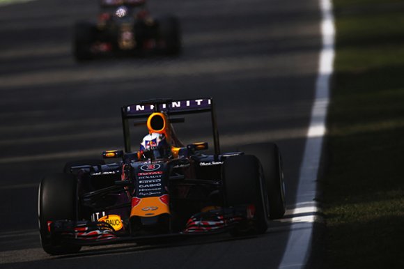 В Red Bull повторили трюк McLaren-Honda с двойной заменой моторов